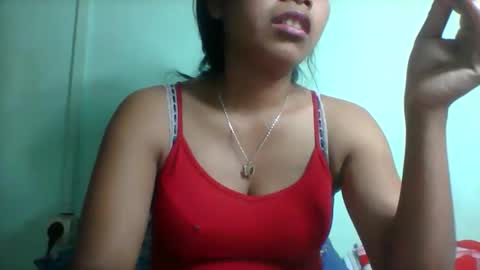 Snapshot of rinah856024 chatting on 01/12/26, 04:01 rinah856024 online show from 01/12/26, 04:01