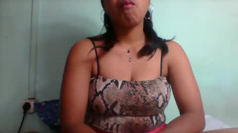 Snapshot of rinah856024 chatting on 01/13/26, 04:29 rinah856024 online show from 01/13/26, 04:29