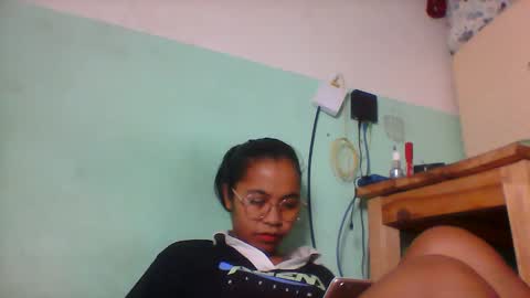 Snapshot of rinah856024 chatting on 05/05/26, 05:15 rinah856024 online show from 05/05/26, 05:15