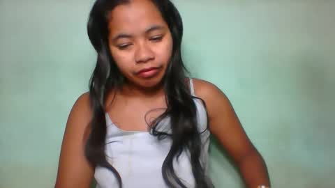 Snapshot of rinah856024 chatting on 05/24/26, 05:45 rinah856024 online show from 05/24/26, 05:45