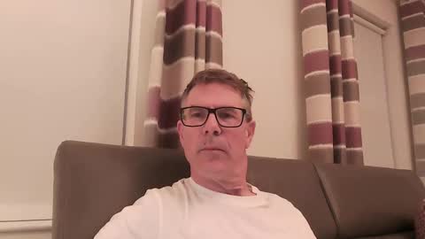 Snapshot of ringomar chatting on 09/30/25, 06:07 Rob online show from 09/30/25, 06:07