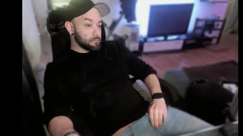 Ask Me online show from 03/04/25, 08:35