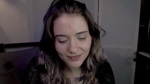 Snapshot of risha_laass chatting on 12/07/24, 01:58 risha_laass online show from 12/07/24, 01:58