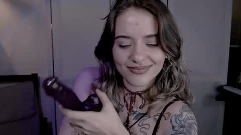 Snapshot of risha_laass chatting on 12/22/24, 07:21 risha_laass online show from 12/22/24, 07:21