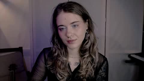 Snapshot of risha_laass chatting on 01/17/25, 07:05 risha_laass online show from 01/17/25, 07:05