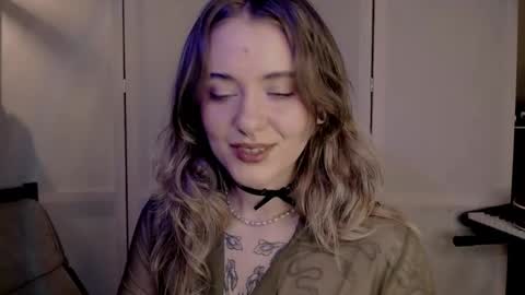 Snapshot of risha_laass chatting on 01/22/25, 07:13 risha_laass online show from 01/22/25, 07:13