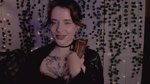 Snapshot of risha_laass chatting on 10/10/25, 08:52 risha_laass online show from 10/10/25, 08:52