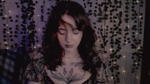 risha_laass online show from 11/07/25, 08:31