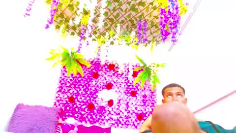 Snapshot of risitos_de_oro_ chatting on 10/30/25, 11:49 Risitos De Oro online show from 10/30/25, 11:49