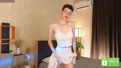 Agnes online show from 02/03/25, 07:51