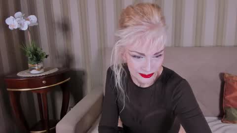rita_farell online show from 03/12/26, 12:06