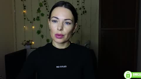 Snapshot of rita_lovyl chatting on 10/22/25, 11:21 Rita online show from 10/22/25, 11:21