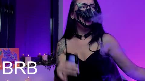 Snapshot of ritasunset chatting on 11/13/25, 11:53 Miss Rita online show from 11/13/25, 11:53