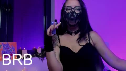 Snapshot of ritasunset chatting on 11/15/25, 12:23 Miss Rita online show from 11/15/25, 12:23