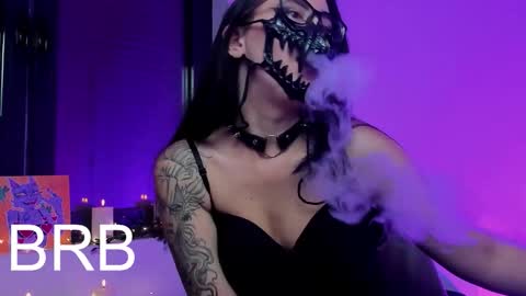 Snapshot of ritasunset chatting on 11/22/25, 11:31 Miss Rita online show from 11/22/25, 11:31