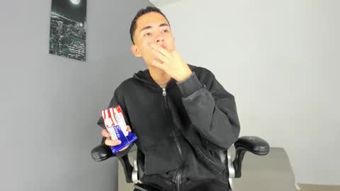 Ritchie Alameda online show from 10/11/25, 11:31