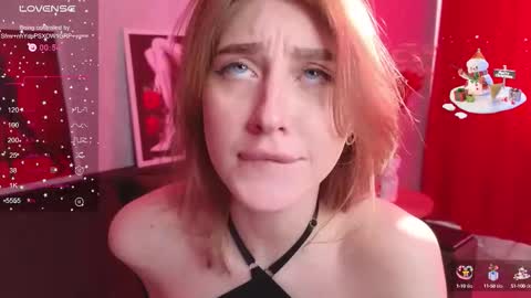 Snapshot of river_flowerr chatting on 10/17/25, 04:26 Miley online show from 10/17/25, 04:26