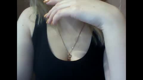 RiveraMaureen online show from 02/13/25, 01:59