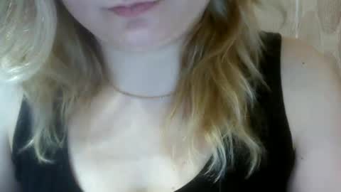 RiveraMaureen online show from 03/04/25, 09:43