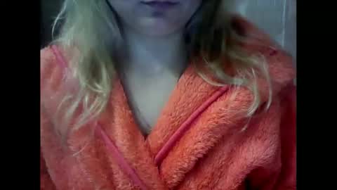 RiveraMaureen online show from 10/09/25, 10:41