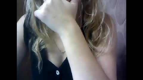 RiveraMaureen online show from 11/05/25, 10:59