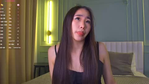 Snapshot of rizeshiro chatting on 04/19/26, 05:29 Rize online show from 04/19/26, 05:29