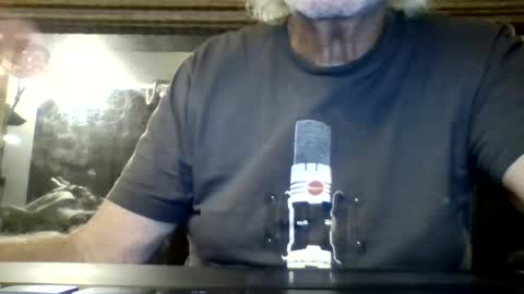 Snapshot of rlcock1 chatting on 10/08/25, 08:12 rlcock1 online show from 10/08/25, 08:12