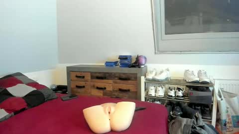 rlplover9 online show from 12/09/24, 04:58