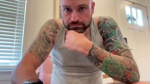 Snapshot of roadking1122 chatting on 11/04/25, 06:40 roadking1122 online show from 11/04/25, 06:40