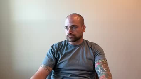 Snapshot of roadking1122 chatting on 11/05/25, 04:51 roadking1122 online show from 11/05/25, 04:51