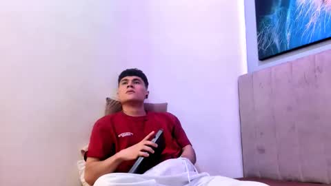 Snapshot of roan_birkin chatting on 09/22/25, 08:44 Roan Birkin online show from 09/22/25, 08:44