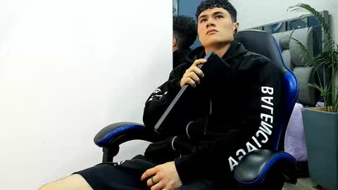 Snapshot of roan_birkin chatting on 09/30/25, 09:09 Roan Birkin online show from 09/30/25, 09:09