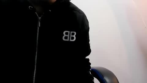 Snapshot of roan_birkin chatting on 10/10/25, 07:46 Roan Birkin online show from 10/10/25, 07:46