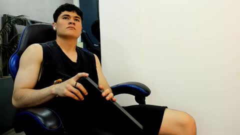 Snapshot of roan_birkin chatting on 10/31/25, 07:59 Roan Birkin online show from 10/31/25, 07:59