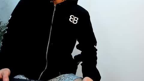 Snapshot of roan_birkin chatting on 11/18/25, 08:35 Roan Birkin online show from 11/18/25, 08:35