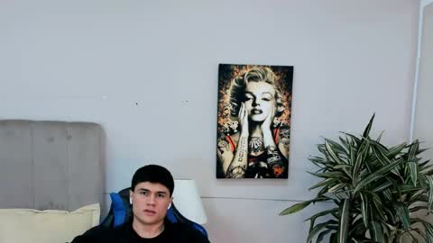 Roan Birkin online show from 05/04/26, 07:32