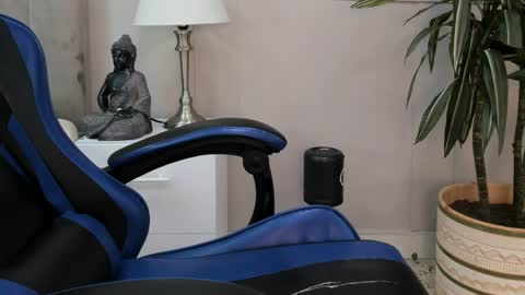 Roan Birkin online show from 05/06/26, 07:19