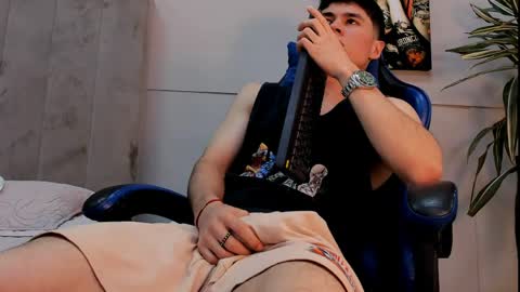 Roan Birkin online show from 06/08/26, 01:28