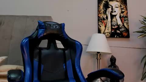 Roan Birkin online show from 06/16/26, 07:27