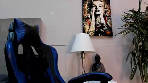 Roan Birkin online show from 07/05/26, 07:21