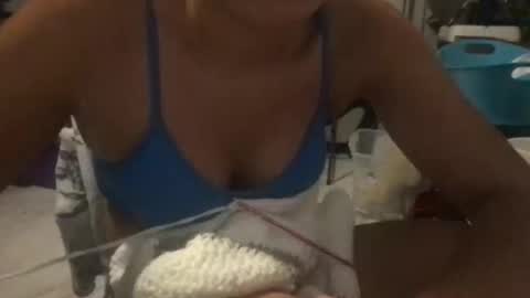 roarmance1 online show from 10/14/25, 06:42