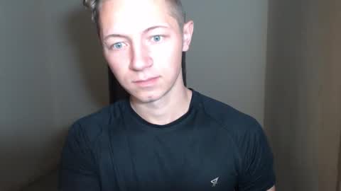 Snapshot of roastingcorn chatting on 12/14/25, 10:20 RoastingCorn online show from 12/14/25, 10:20