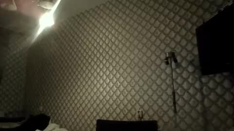 rob18997 online show from 11/24/25, 03:34