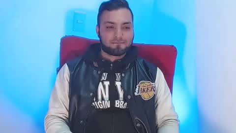 Stiven - online show from 12/17/24, 07:29