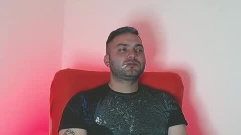 Snapshot of robert_leroy chatting on 10/31/25, 05:08 Stiven - online show from 10/31/25, 05:08