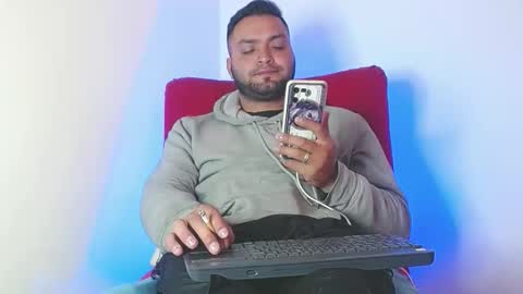 Stiven - online show from 06/05/26, 04:45
