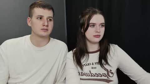 Lisa and Robert  i am online all days 900 am GMT3   online show from 02/11/25, 09:20