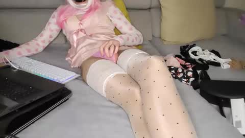 roberthauwu online show from 11/03/25, 11:04