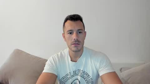 roberto4ever online show from 09/15/25, 05:07