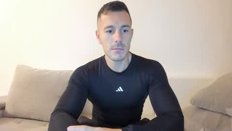 roberto4ever online show from 10/21/25, 04:24